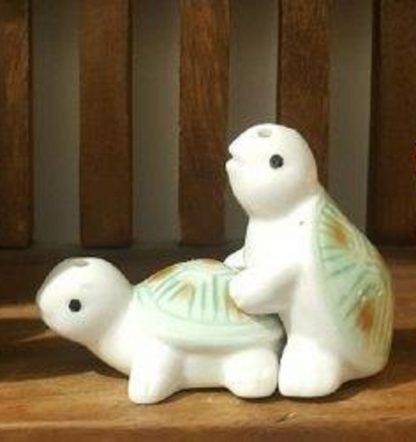 Shagging Turtles ~ Salt N Pepper Shakers / Leap Frog - Image 3